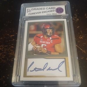 2017 Patrick MahomesTexas Tech Autographed facsimile Graded Encased Gem Mint 10